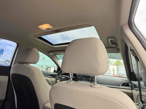 Used 2018 Hyundai Elantra Value Edition image 43