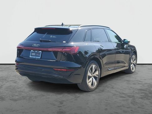 Used 2024 Audi Q8 e-tron Premium AWD/4WD image 4