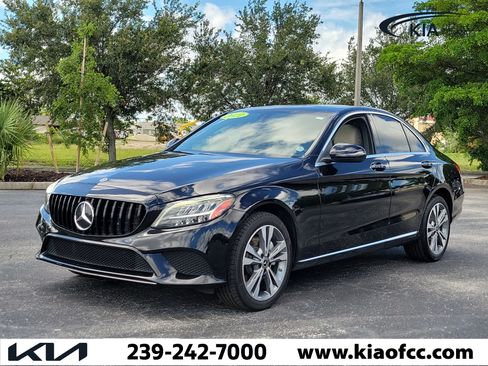 Used 2021 Mercedes-Benz C 300 4MATIC Sedan image 3