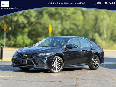 Used 2022 Toyota Camry SE FWD image 29