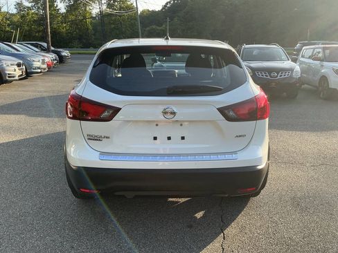 Used 2019 Nissan Rogue Sport S w/ Appearance Package AWD/4WD image 6