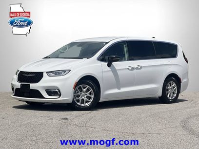 Used 2024 Chrysler Pacifica Touring-L