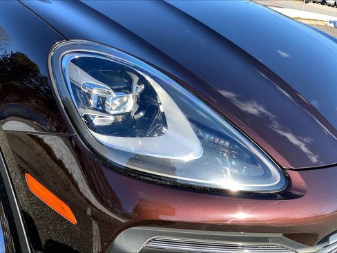 Used 2019 Porsche Cayenne image 26