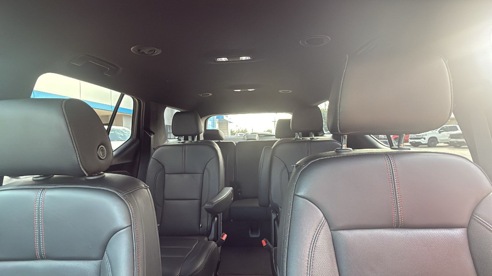 Used 2023 Chevrolet Traverse RS FWD image 20