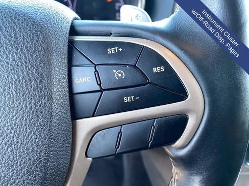 Used 2017 Jeep Grand Cherokee Limited w/ Luxury Group II AWD/4WD image 35