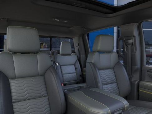 New 2026 Chevrolet Silverado 2500 ZR2 w/ LPO, Dark Essentials Package AWD/4WD image 24