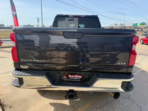 Used 2024 Chevrolet Silverado 2500 LTZ image 9