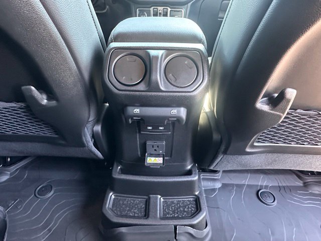 New 2027 Jeep Wrangler Unlimited Sahara AWD/4WD image 30