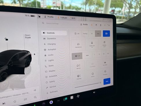 Used 2023 Tesla Model Y Long Range image 54