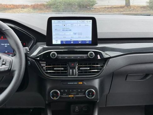 Used 2025 Ford Escape ST-Line image 14