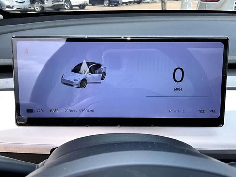 Used 2023 Tesla Model Y Long Range AWD/4WD image 23