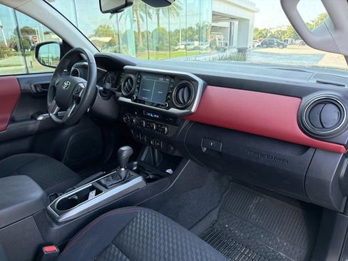 Used 2023 Toyota Tacoma SR5 w/ Technology Package AWD/4WD image 17