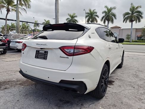 Used 2019 Maserati Levante GranSport AWD/4WD image 9