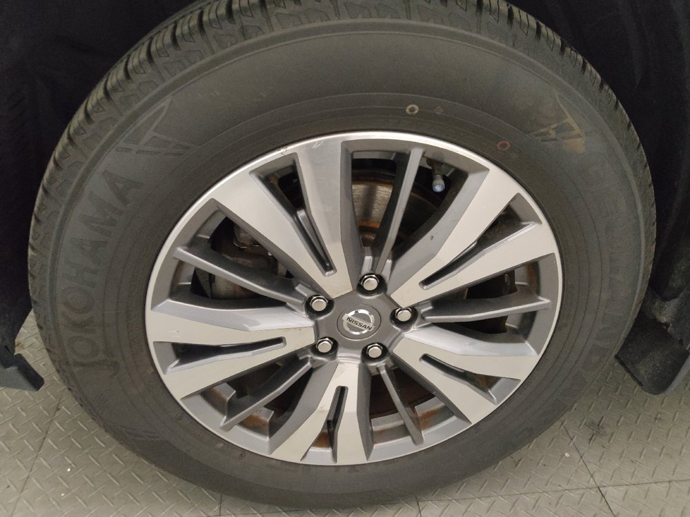 Used 2020 Nissan Pathfinder SV AWD/4WD image 31