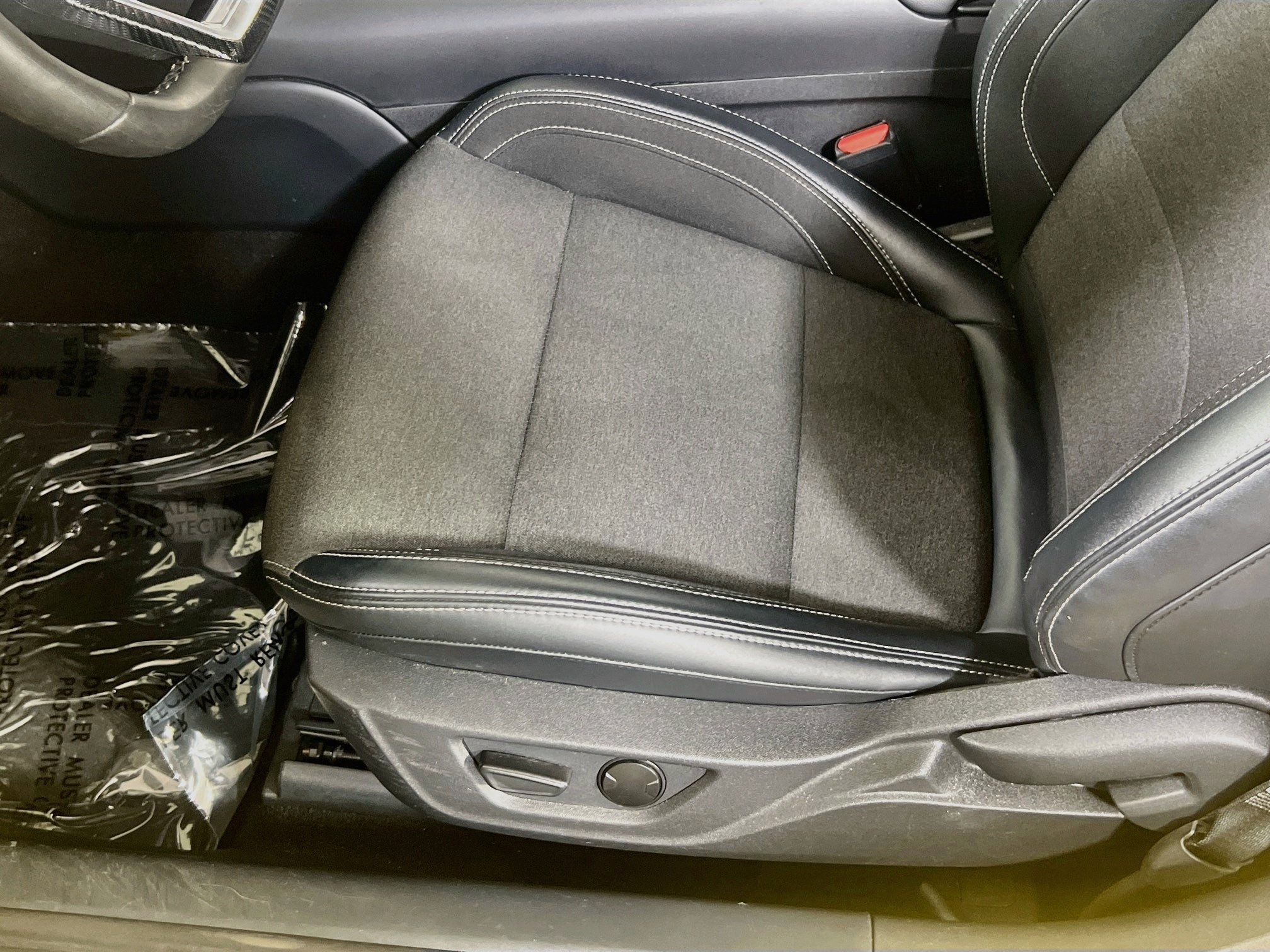 Used 2024 Ford Mustang Coupe RWD image 18