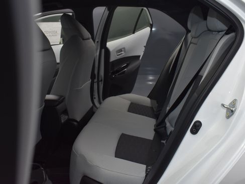 Used 2025 Toyota Corolla SE image 13