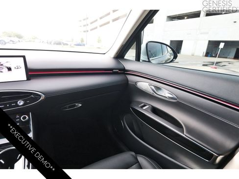 Used 2026 Genesis GV70 2.5T AWD/4WD image 13