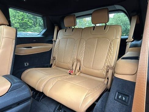 Certified 2021 Jeep Grand Cherokee L Summit w/ MOPAR Finishing Package AWD/4WD image 30