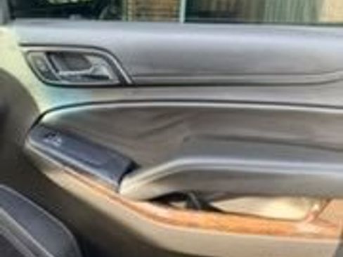 Used 2018 Chevrolet Tahoe LT image 4