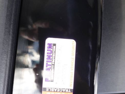 Used 2024 Chevrolet Silverado 2500 LT w/ Midnight Edition image 39