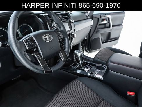 Used 2019 Toyota 4Runner TRD Off-Road AWD/4WD image 20