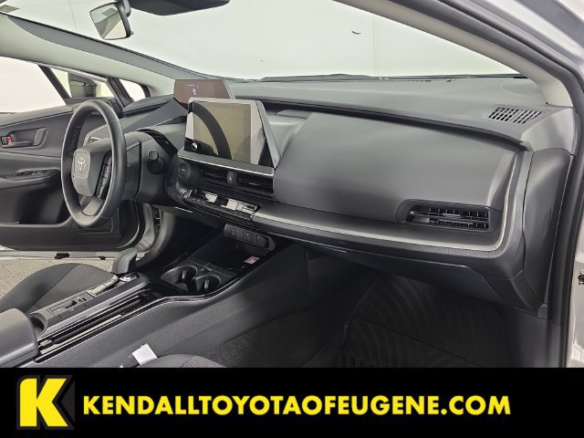 Used 2024 Toyota Prius LE AWD/4WD image 26