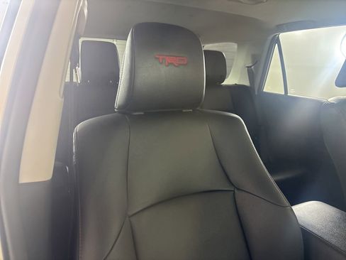 Used 2021 Toyota 4Runner TRD Off-Road Premium w/ Moonroof Package AWD/4WD image 37