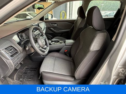 Used 2023 Nissan Rogue SV AWD/4WD image 17