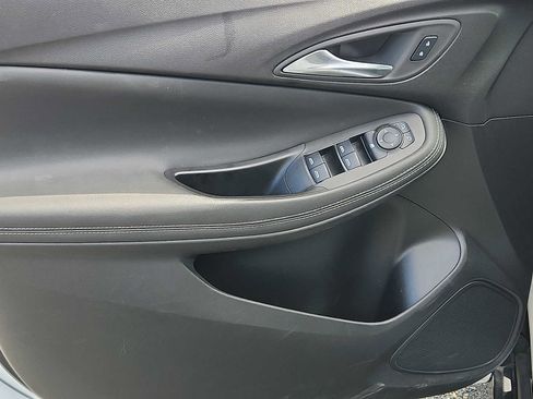 Used 2024 Buick Encore GX Sport Touring image 12