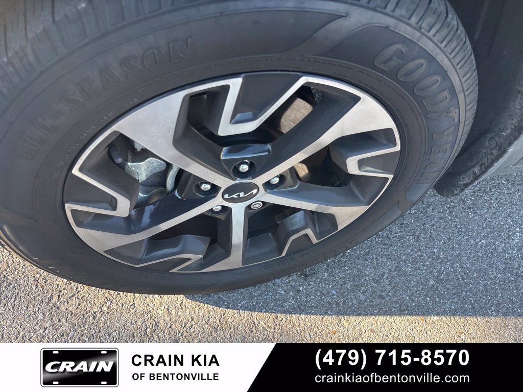 Used 2024 Kia Sportage EX FWD image 8