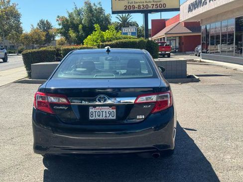 Used 2012 Toyota Camry XLE image 5