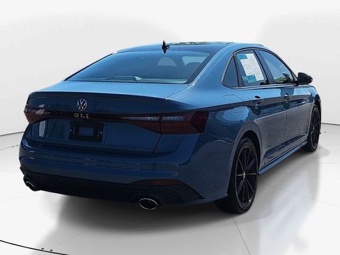 Used 2025 Volkswagen Jetta GLI Autobahn FWD image 6