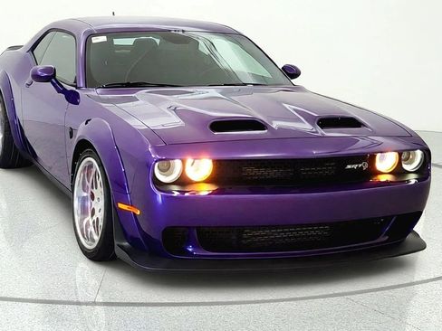 Used 2019 Dodge Challenger SRT Hellcat Redeye RWD image 2