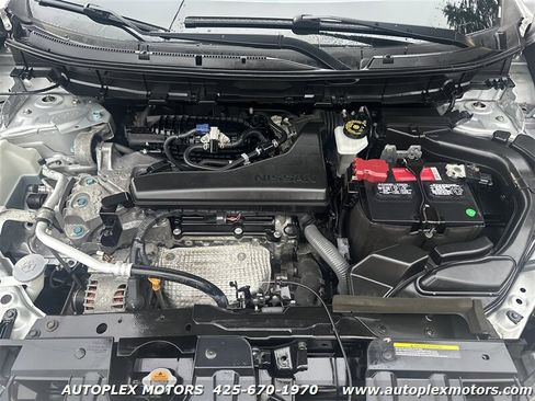 Used 2017 Nissan Rogue S image 30