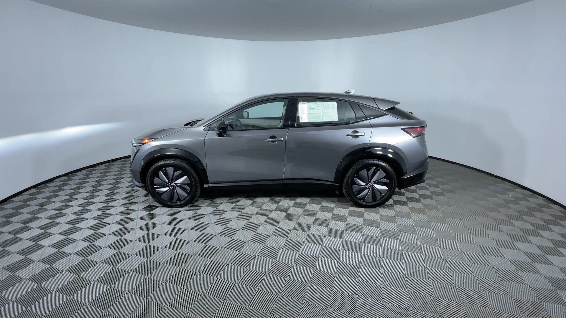 Certified 2024 Nissan Ariya AWD image 5