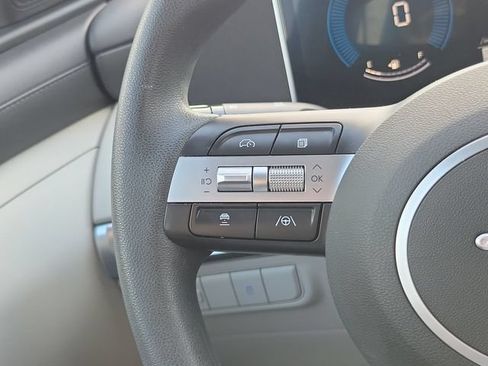Used 2025 Hyundai Tucson SE FWD image 22
