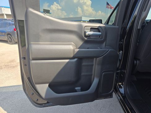 Used 2021 Chevrolet Silverado 1500 Custom Trail Boss w/ LPO, Dark Essentials Package AWD/4WD image 14