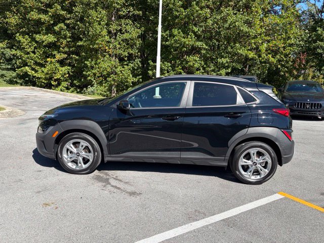 Used 2023 Hyundai Kona SEL AWD/4WD image 2