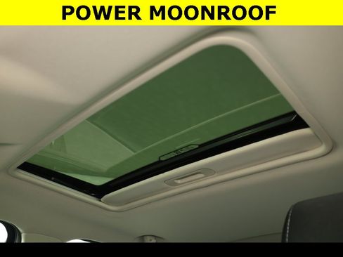 Used 2020 Ford EcoSport SE w/ SE Convenience Package image 3