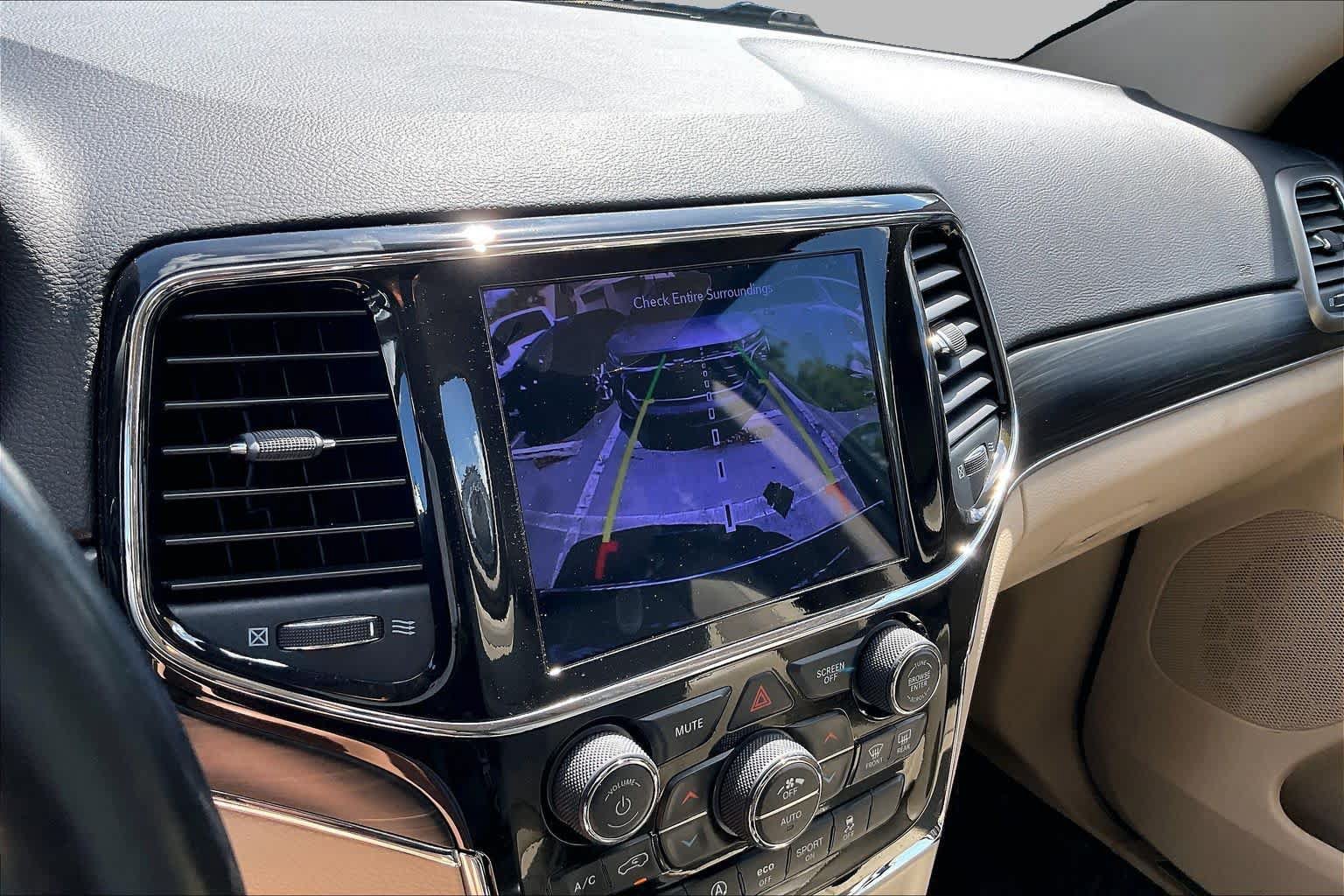 Used 2019 Jeep Grand Cherokee Limited w/ Luxury Group II RWD image 21