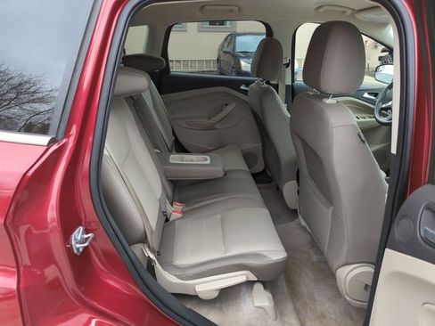 Used 2016 Ford Escape SE w/ Equipment Group 201A FWD image 21