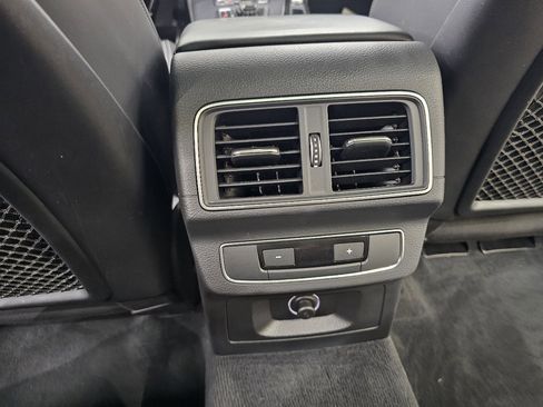 Used 2018 Audi SQ5 Prestige w/ Prestige Package image 28