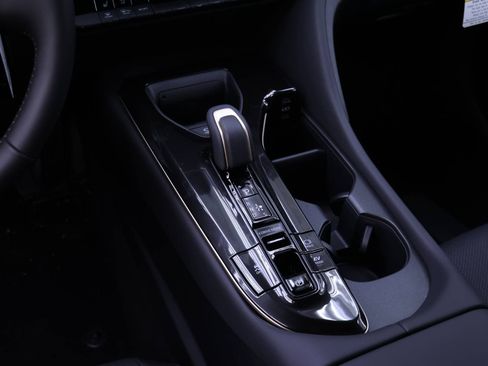 New 2025 Toyota Crown Signia Limited image 13