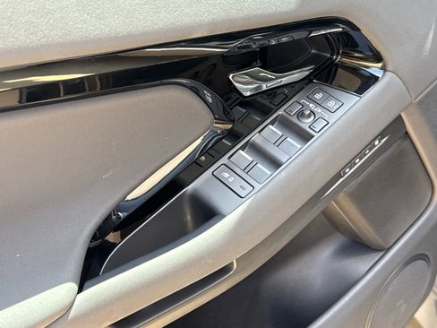 Certified 2024 Land Rover Range Rover Evoque S image 15