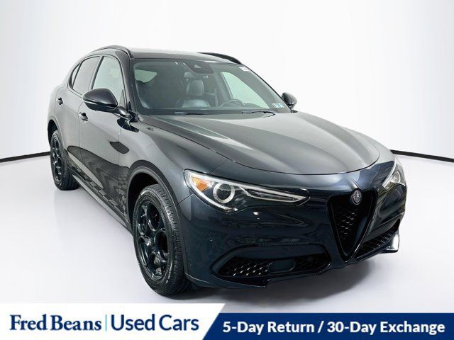 Used 2018 Alfa Romeo Stelvio Ti Sport AWD/4WD image 1