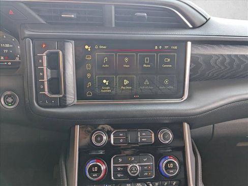 Used 2022 GMC Yukon XL Denali image 14