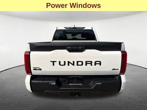 Used 2023 Toyota Tundra SR5 w/ SR5 Convenience Package AWD/4WD image 11