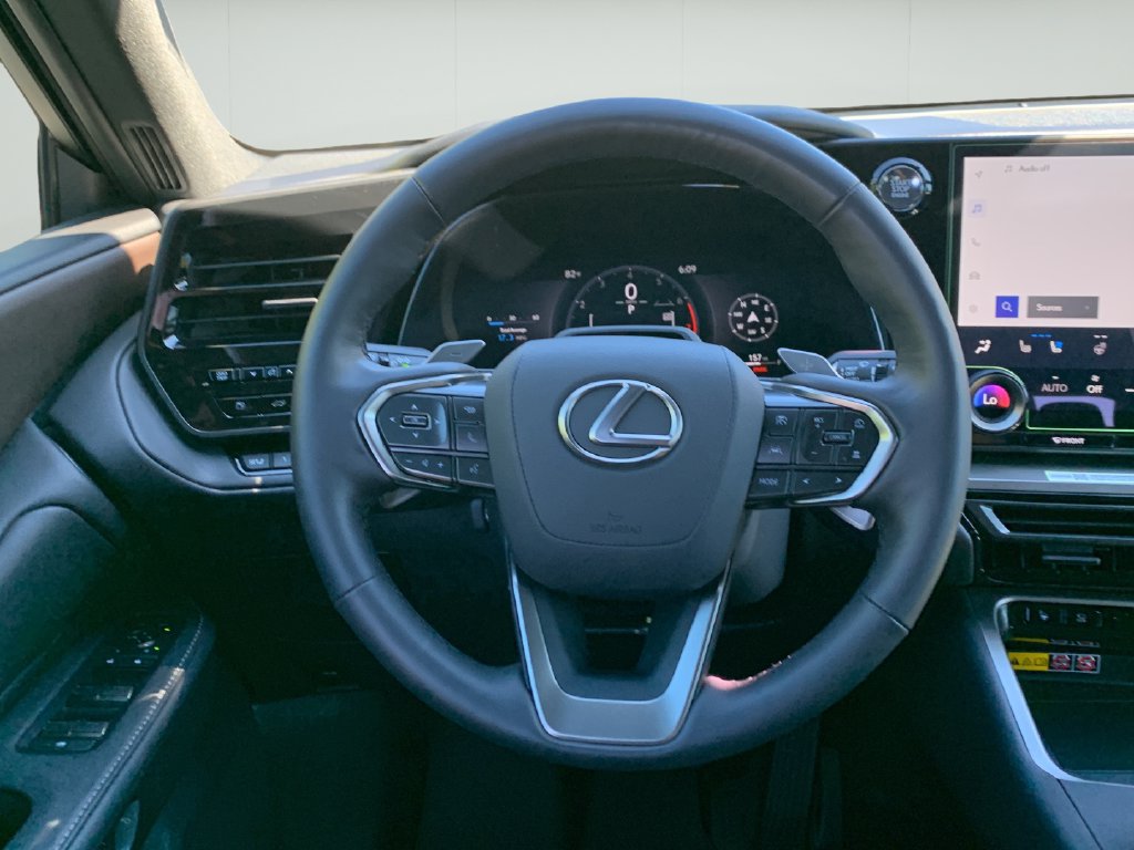 Used 2026 Lexus TX 350 AWD w/ Technology Package image 21
