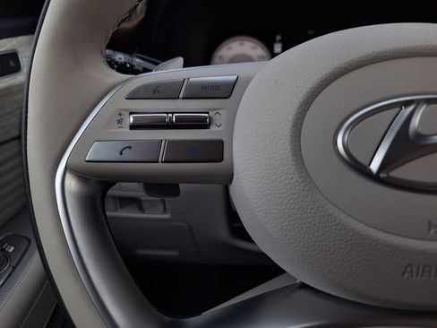Certified 2025 Hyundai Palisade Calligraphy AWD/4WD image 18