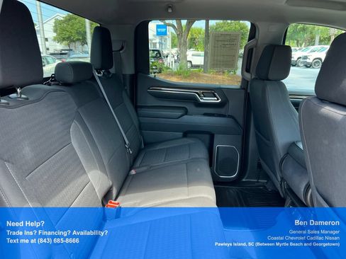 Used 2023 Chevrolet Silverado 1500 LT AWD/4WD image 18